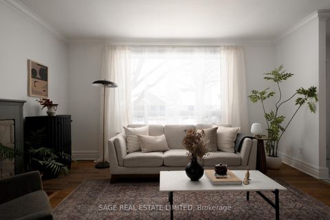 Photo 4 at 195 Clearbrooke Circle, Kipling, Toronto