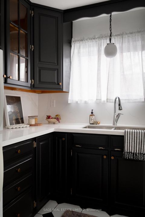 Photo 15 at 195 Clearbrooke Circle, Kipling, Toronto