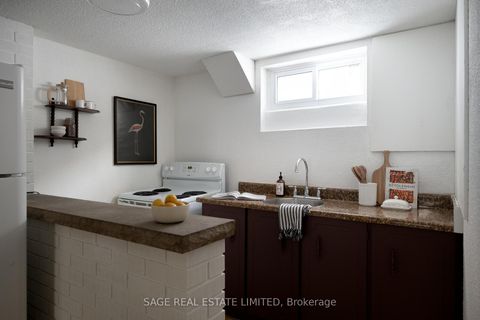 Photo 32 at 195 Clearbrooke Circle, Kipling, Toronto