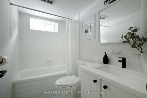 Photo 33 at 195 Clearbrooke Circle, Kipling, Toronto