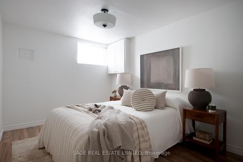 Photo 34 at 195 Clearbrooke Circle, Kipling, Toronto