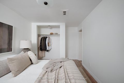 Photo 35 at 195 Clearbrooke Circle, Kipling, Toronto