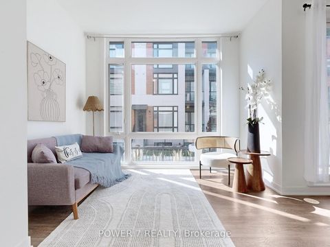 Photo 1 at 1009 - 14 David Eyer Road, Rural Richmond Hill, Richmond Hill