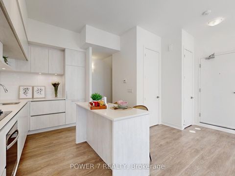 Photo 10 at 1009 - 14 David Eyer Road, Rural Richmond Hill, Richmond Hill