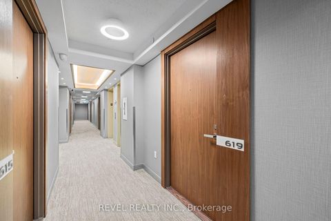 Photo 3 at 619 - 275 VILLAGE GREEN Square, Malvern West, Toronto