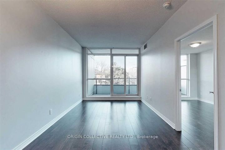 Photo 21 at 218 - 2885 Bayview Avenue, Bayview Village, Toronto
