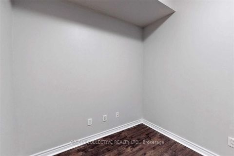 Photo 11 at 218 - 2885 Bayview Avenue, Bayview Village, Toronto