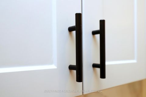 Photo 17 at 5 - 160 Carsbrooke Road, Etobicoke West Mall, Toronto