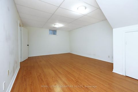 Photo 33 at 5 - 160 Carsbrooke Road, Etobicoke West Mall, Toronto