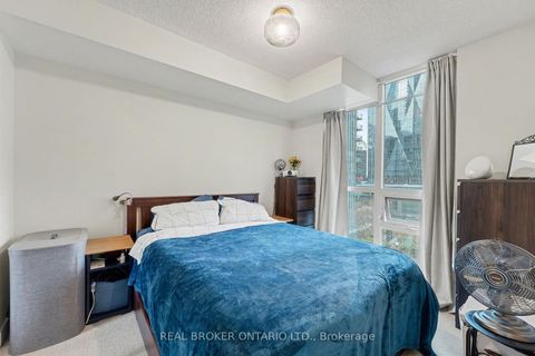 Photo 13 at 911 - 12 Yonge Street, Waterfront Communities C1, Toronto