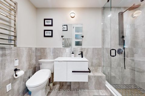 Photo 15 at 64 Mandel Crescent, Devonsleigh, Richmond Hill