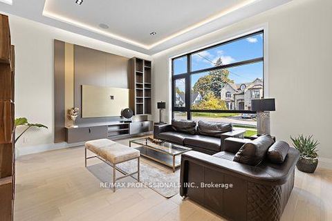 Photo 5 at 122 Ashbourne Drive, City Centre West, Toronto