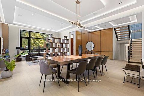 Photo 6 at 122 Ashbourne Drive, City Centre West, Toronto