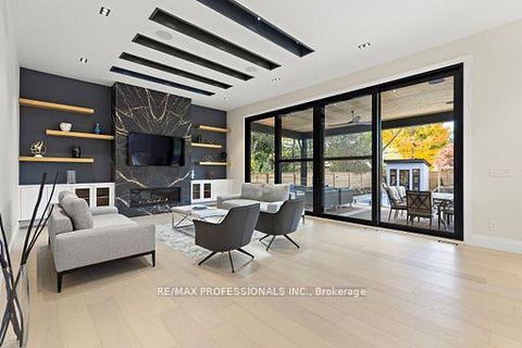 Photo 8 at 122 Ashbourne Drive, City Centre West, Toronto