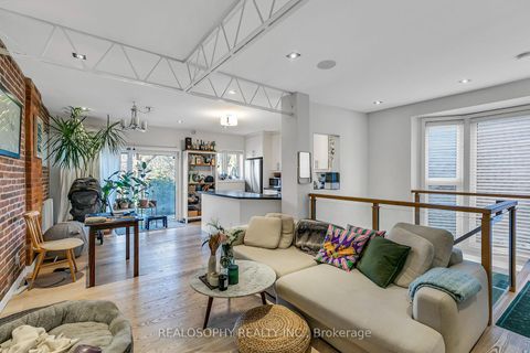 Photo 9 at 626 Huron Street, Annex, Toronto