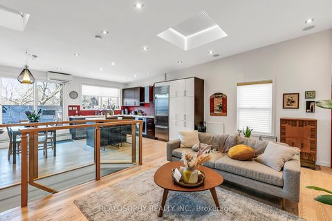 Photo 25 at 626 Huron Street, Annex, Toronto