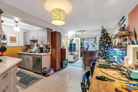 Photo 33 at 626 Huron Street, Annex, Toronto