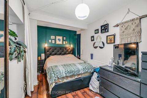 Photo 35 at 626 Huron Street, Annex, Toronto