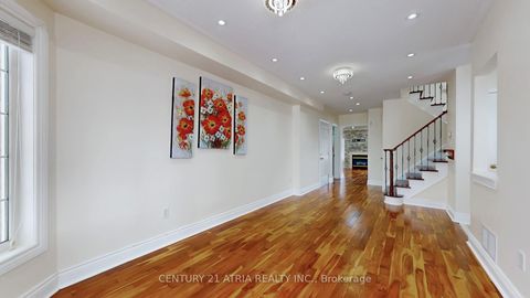 Photo 7 at 68 Walkview Street, Oak Ridges, Richmond Hill