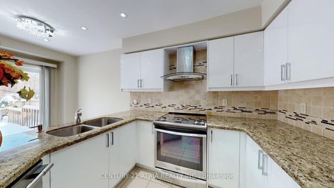 Photo 14 at 68 Walkview Street, Oak Ridges, Richmond Hill