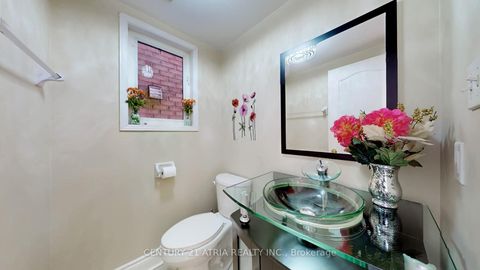 Photo 20 at 68 Walkview Street, Oak Ridges, Richmond Hill