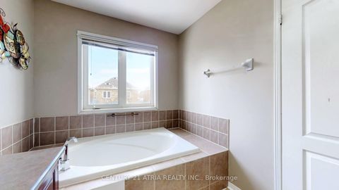 Photo 28 at 68 Walkview Street, Oak Ridges, Richmond Hill