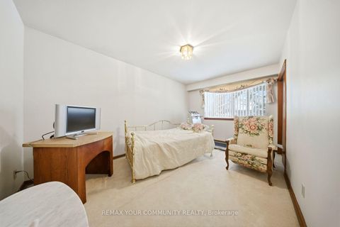 Photo 25 at 11 Grovetree Road, Beaumonde Heights, Toronto