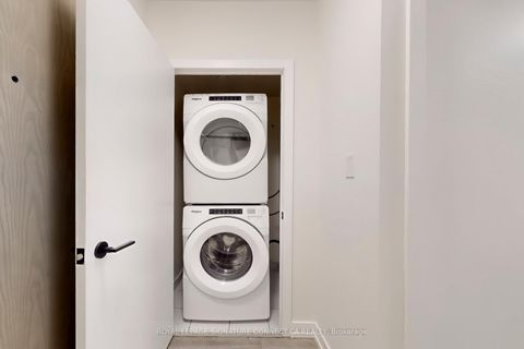 Photo 17 at 612 - 2300 St Clair Avenue W, Junction Area, Toronto