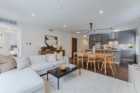 Photo 4 at 3A - 1657 Bathurst Street, Forest Hill South, Toronto