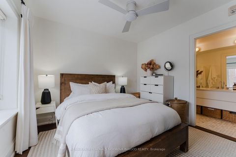 Photo 11 at 3A - 1657 Bathurst Street, Forest Hill South, Toronto