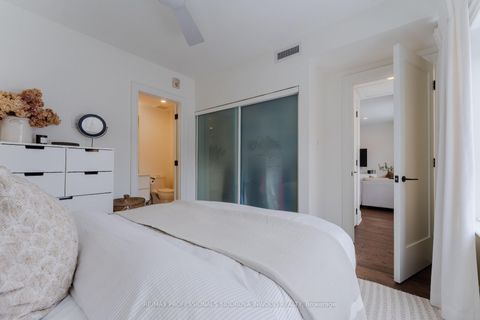 Photo 12 at 3A - 1657 Bathurst Street, Forest Hill South, Toronto