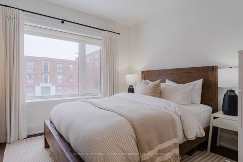 Photo 13 at 3A - 1657 Bathurst Street, Forest Hill South, Toronto