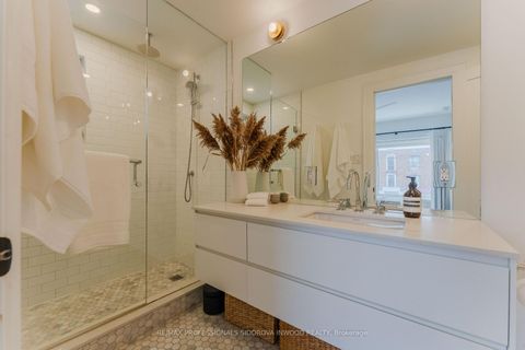 Photo 14 at 3A - 1657 Bathurst Street, Forest Hill South, Toronto