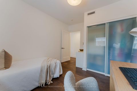 Photo 16 at 3A - 1657 Bathurst Street, Forest Hill South, Toronto