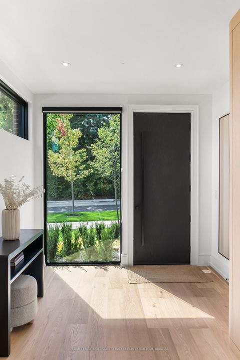 Photo 2 at 38 Evergreen Gardens, Leaside, Toronto