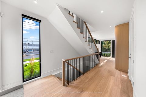 Photo 4 at 38 Evergreen Gardens, Leaside, Toronto