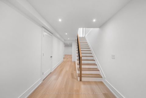 Photo 36 at 38 Evergreen Gardens, Leaside, Toronto