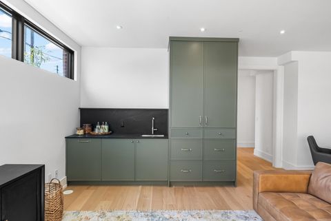 Photo 40 at 38 Evergreen Gardens, Leaside, Toronto