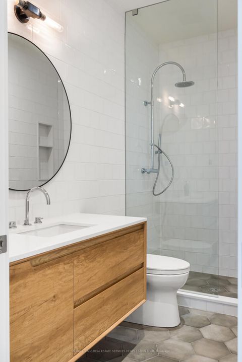 Photo 41 at 38 Evergreen Gardens, Leaside, Toronto