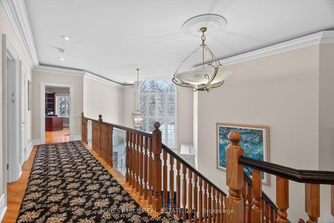 Photo 20 at 161 Renaissance Court, Beverley Glen, Vaughan