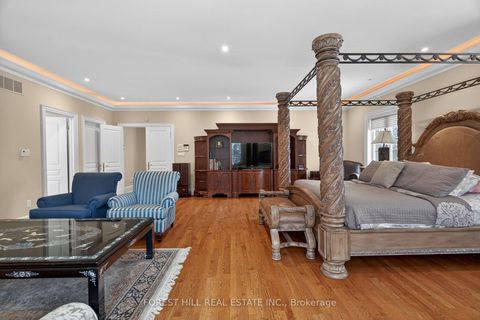 Photo 23 at 161 Renaissance Court, Beverley Glen, Vaughan