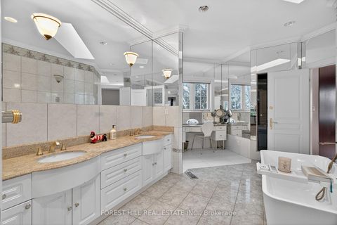 Photo 31 at 161 Renaissance Court, Beverley Glen, Vaughan