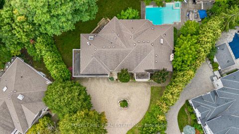 Photo 38 at 161 Renaissance Court, Beverley Glen, Vaughan