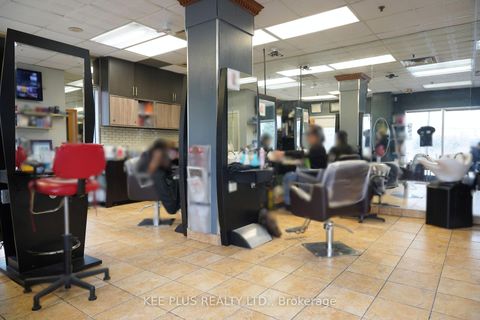 Photo 3 at 1 - 2560 Lawrence Avenue E, Dorset Park, Toronto