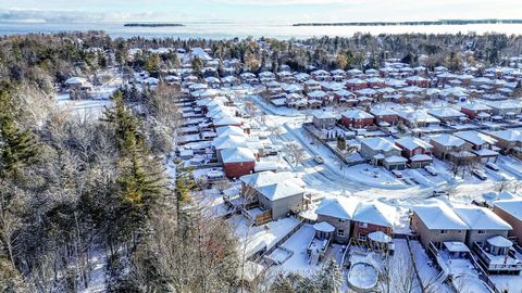 Photo 2 at 2320 Warrington Way, Alcona, Innisfil