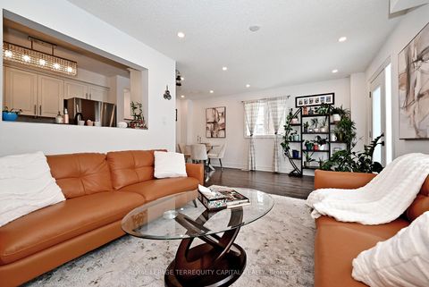 Photo 12 at 6 - 31 Madelaine Drive, Painswick South, Barrie