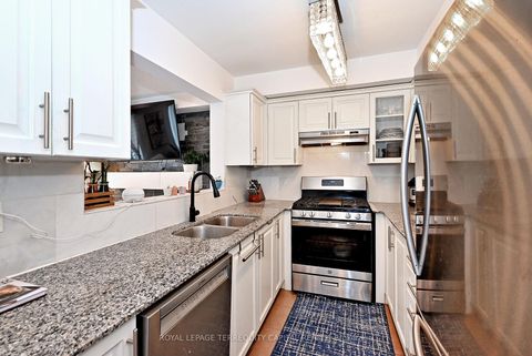 Photo 17 at 6 - 31 Madelaine Drive, Painswick South, Barrie