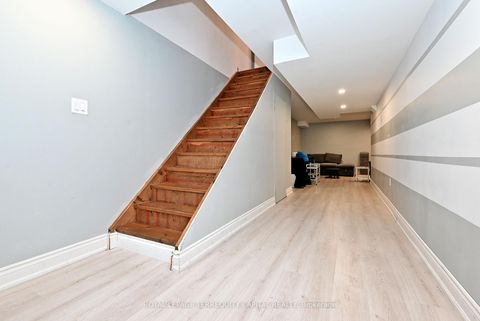 Photo 34 at 6 - 31 Madelaine Drive, Painswick South, Barrie