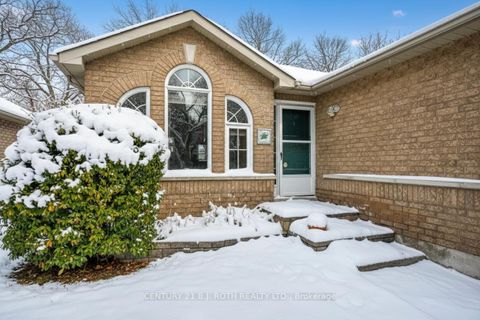 Photo 1 at 37 Nicholson Drive, Ardagh, Barrie