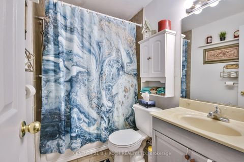 Photo 25 at 37 Nicholson Drive, Ardagh, Barrie